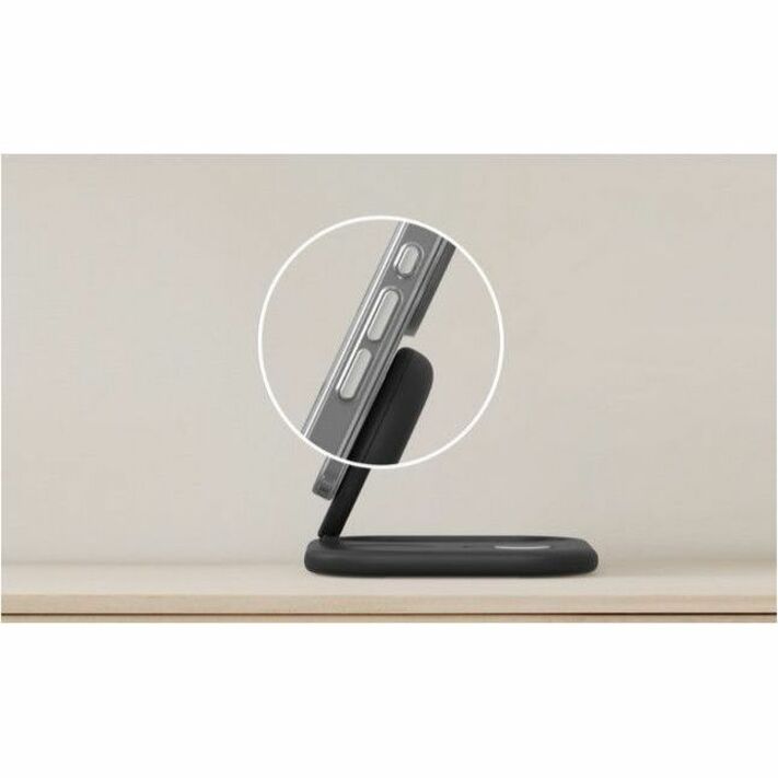 Belkin BoostCharge 3-in-1 Magnetic Foldable Wireless Charger with Qi2 15W - WIZ029ttBK