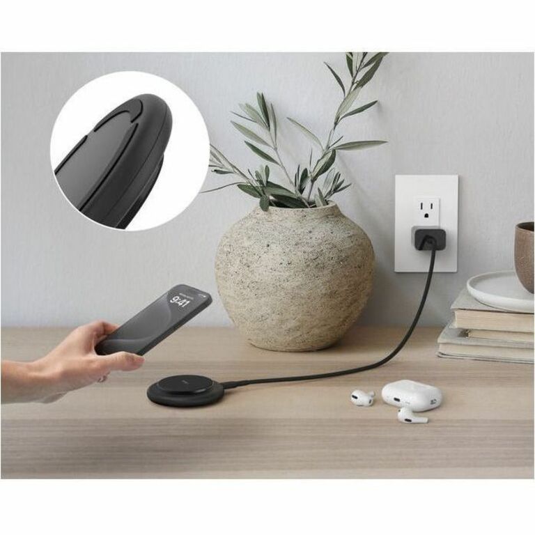 Belkin BoostCharge Magnetic Wireless Charging Pad with Qi2 15W - WIA009ttBK