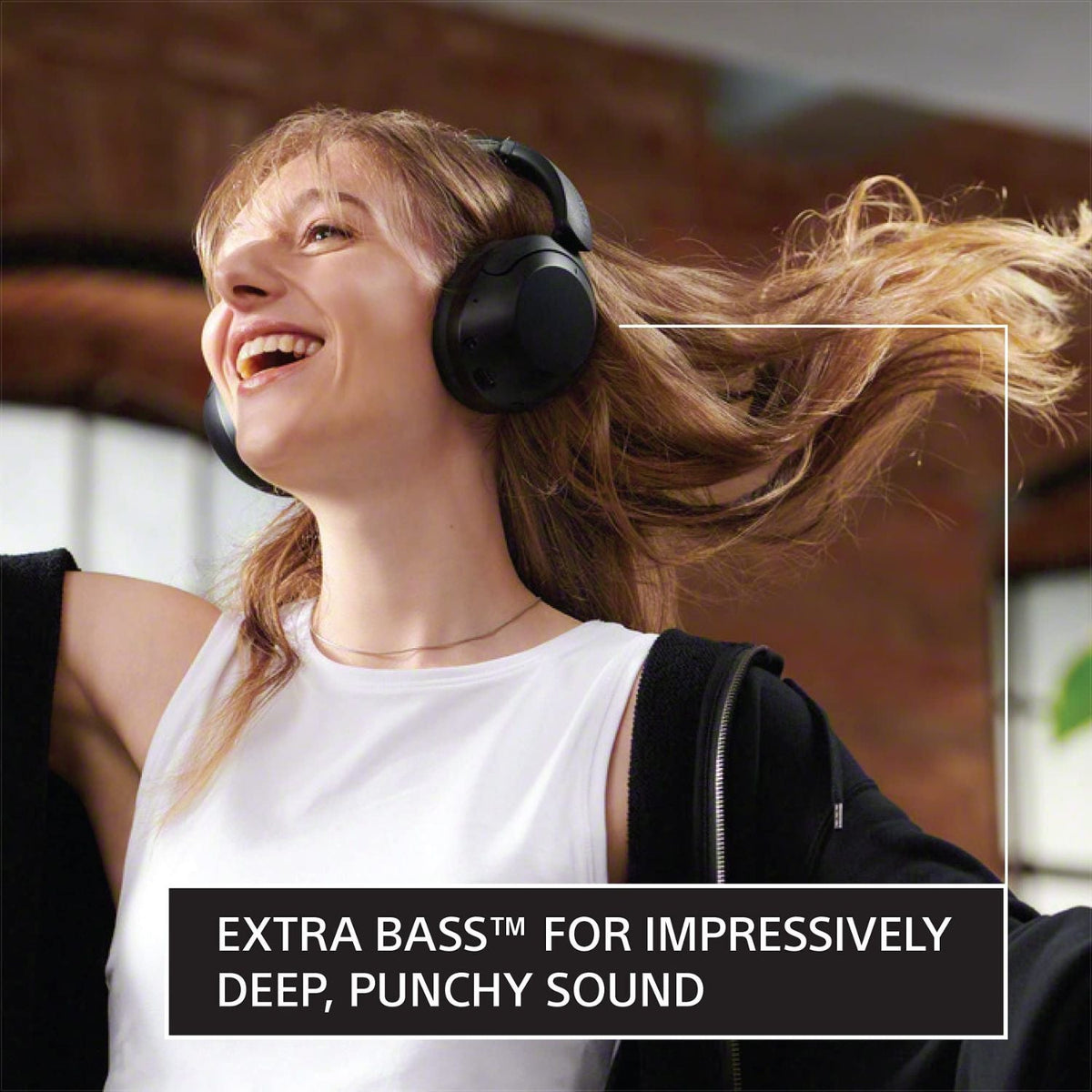 Sony WHƒ??XB910N Wireless Noise Cancelling Overƒ??Ear Headphones ƒ?? Gray ƒ?? WHƒ??XB910N/H