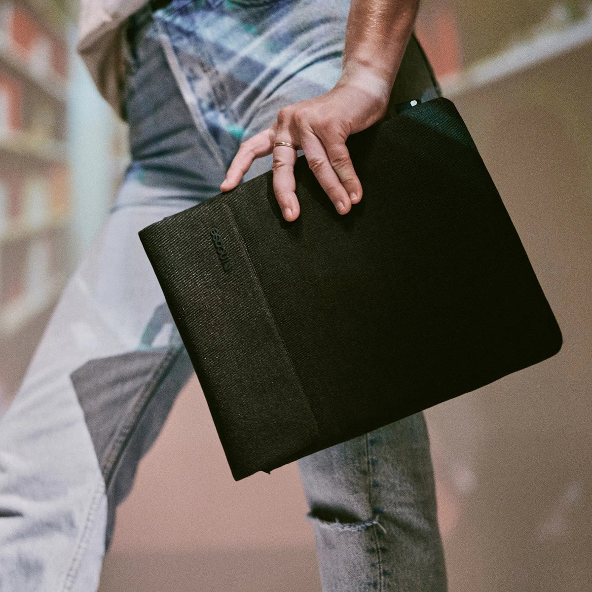 Incase Crosstown Sleeve for 11-inch Tablet