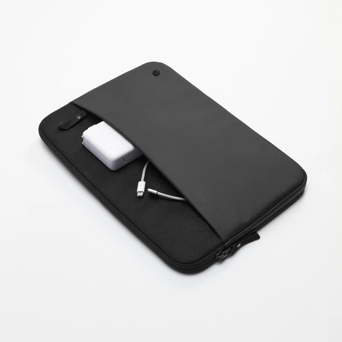 Incase A.R.C. Sleeve for 14-inch Laptop