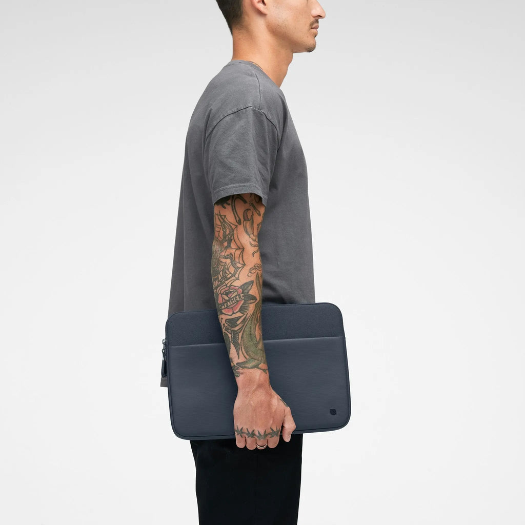Incase A.R.C. Sleeve for 14-inch Laptop