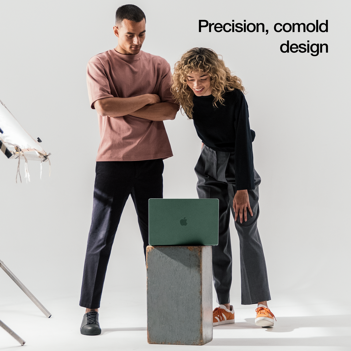 Incase Dots Hardshell with Makrolon® for MacBook Pro 14"