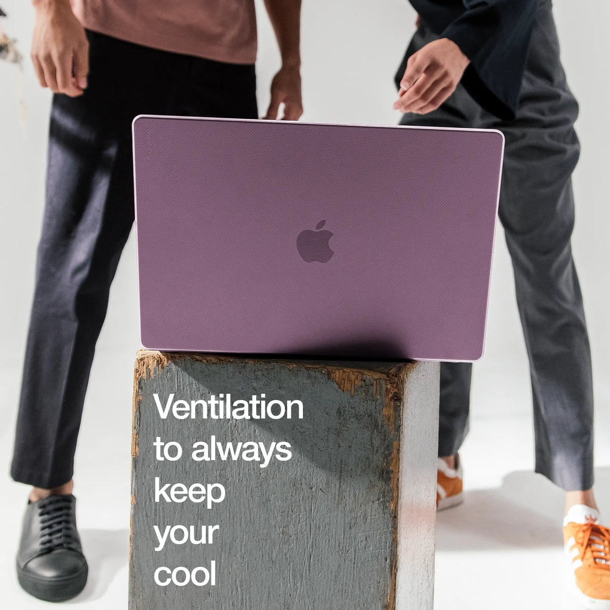 Incase Dots Hardshell with Makrolon® for MacBook Pro 14"