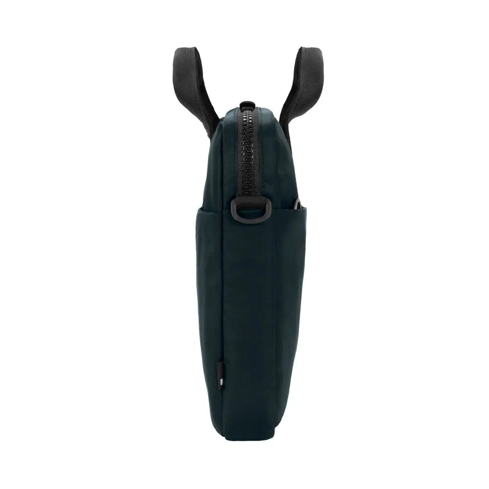 Compass Brief 13-inch with Flight Nylon 3L